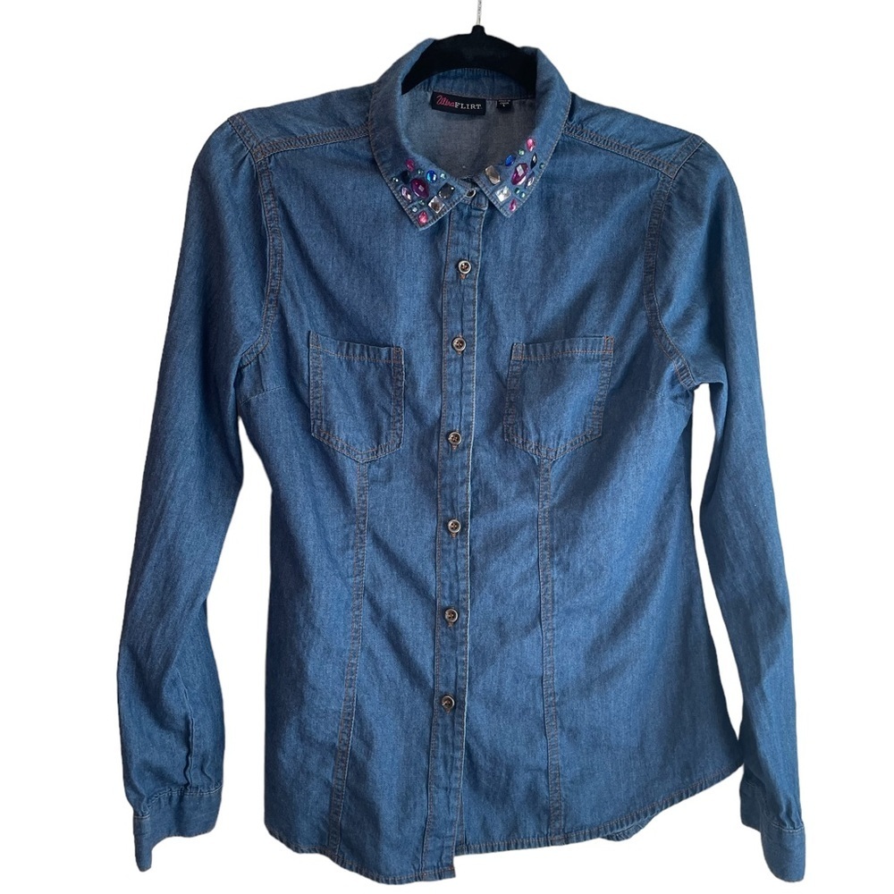 Woman’s denim shirt with‎ bedazzled collar by Ultra Flirt, size large​